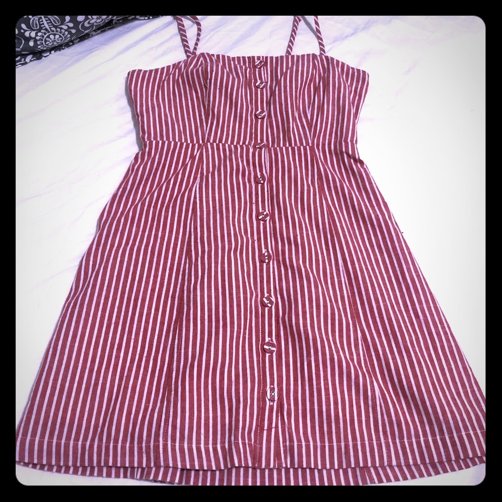 SHORT DRESS.